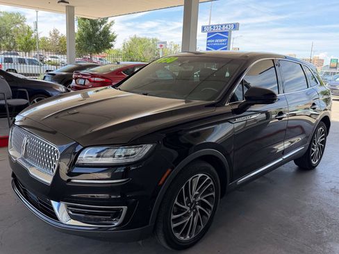Used 2020 Lincoln Nautilus Reserve w/ Equipment Group 201A FWD image 3
