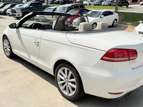 Used 2012 Volkswagen Eos Komfort FWD image 30