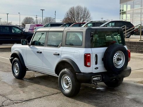New 2025 Ford Bronco 4-Door image 3