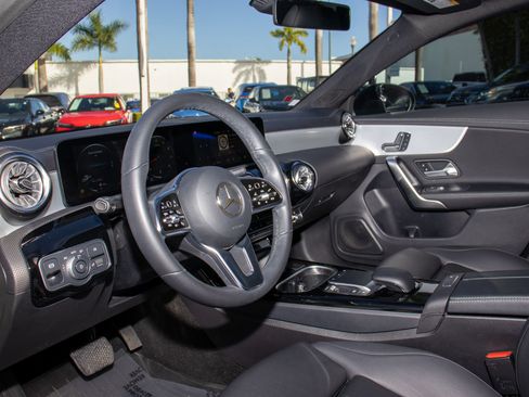 Used 2023 Mercedes-Benz CLA 250 image 14