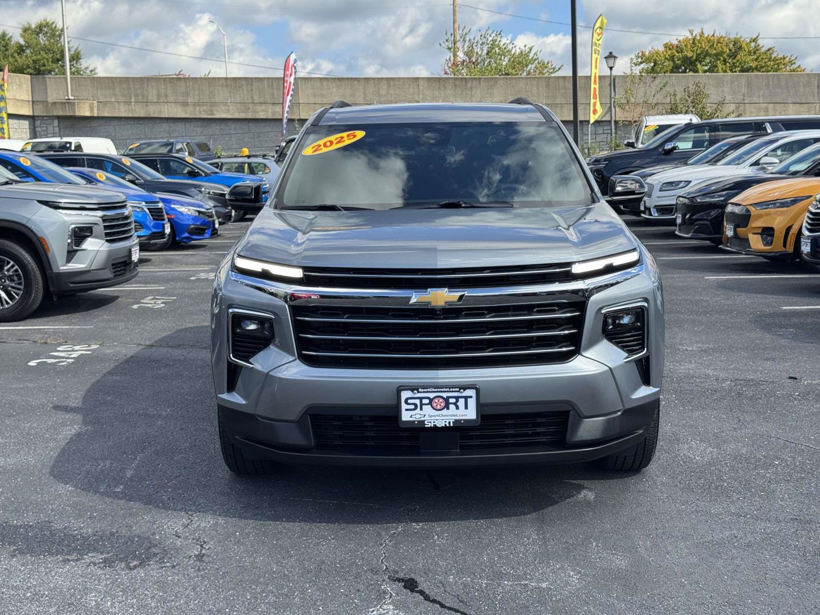 Used 2025 Chevrolet Traverse LT w/ Driver Confidence Package FWD image 29