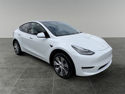 Used 2020 Tesla Model Y Long Range AWD/4WD image 8
