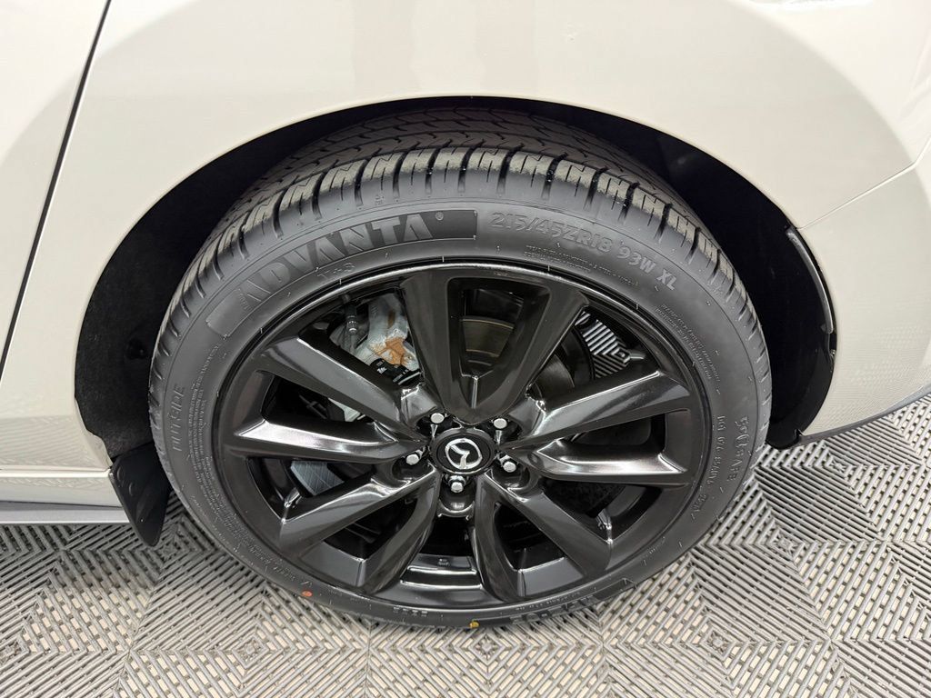 Used 2025 MAZDA MAZDA3 s Sport FWD image 20
