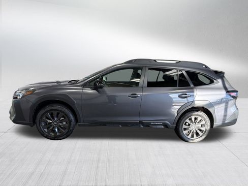 Certified 2025 Subaru Outback Onyx Edition image 4