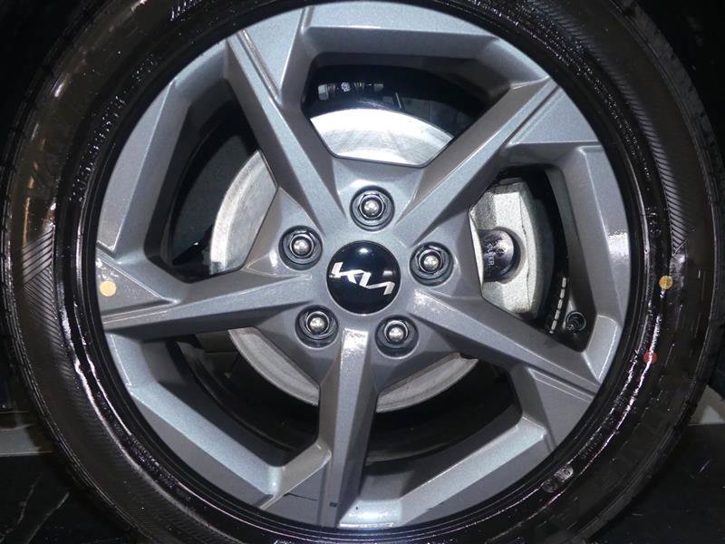 Used 2025 Kia K4 FWD image 33