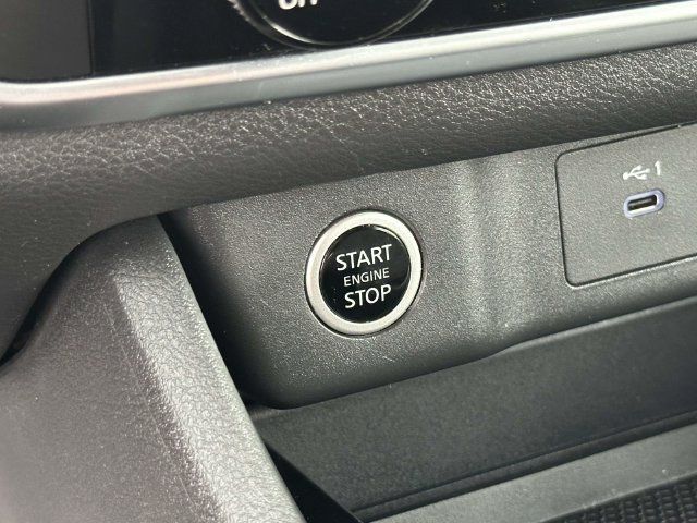 Used 2023 Nissan Rogue S AWD/4WD image 20