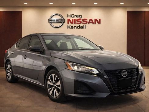 Certified 2024 Nissan Altima 2.5 S image 4