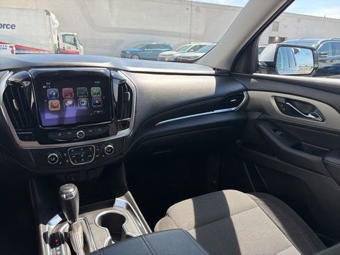 Used 2019 Chevrolet Traverse LT FWD image 25