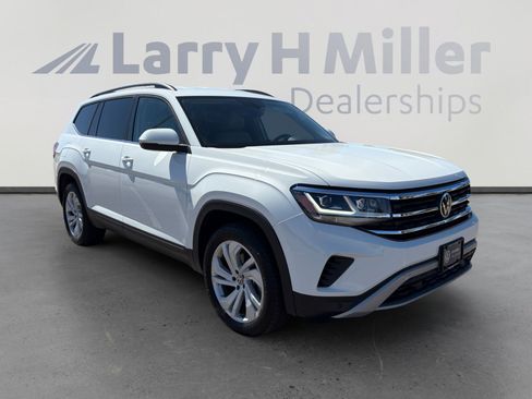 Used 2023 Volkswagen Atlas SE w/ Black Wheel Package AWD/4WD image 8