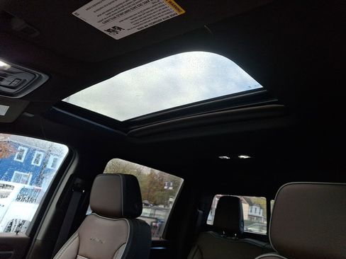 New 2026 GMC Sierra 2500 Denali w/ Denali Reserve Package image 14