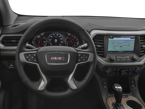 Used 2018 GMC Acadia Denali w/ Technology Package AWD/4WD image 10