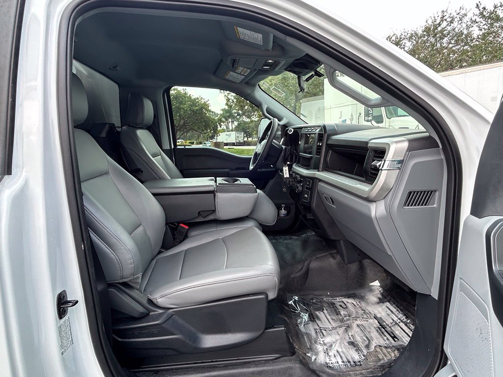 Used 2024 Ford F550 4x4 Regular Cab Super Duty image 48