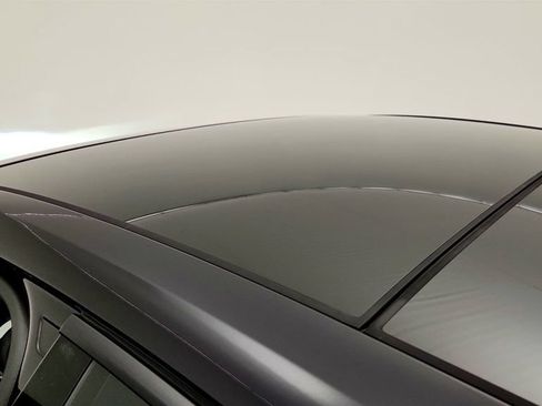 Used 2018 Porsche Panamera 4 AWD/4WD image 10