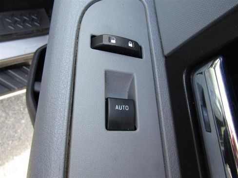 Used 2013 Ford F150 XLT w/ Mid Equipment Group image 29