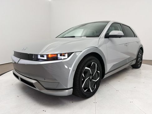 Used 2024 Hyundai Ioniq 5 Limited RWD image 15