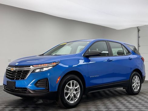 Used 2024 Chevrolet Equinox LS FWD image 2