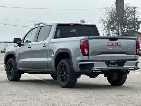 New 2026 GMC Sierra 1500 Elevation image 3