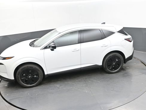 New 2025 Nissan Murano SV image 33