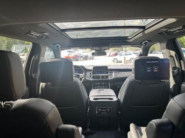 Used 2023 Chevrolet Suburban LT w/ Luxury Package AWD/4WD image 28