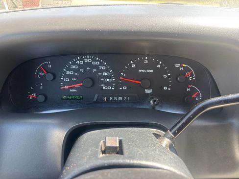 Used 2004 Ford F250 XLT image 30