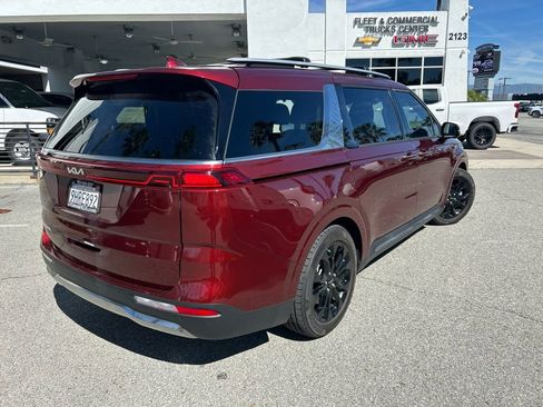 Used 2024 Kia Carnival SX Prestige image 7