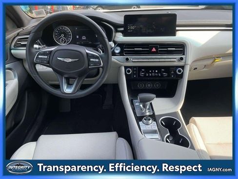 Used 2025 Genesis G70 2.5T image 13