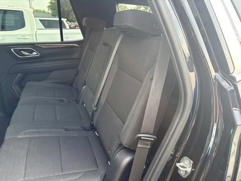 Used 2021 GMC Yukon SLE RWD image 9
