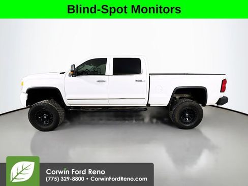 Used 2016 GMC Sierra 2500 Denali w/ Duramax Plus Package image 4