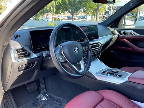 Used 2023 BMW i4 eDrive35 w/ Premium Package RWD image 17