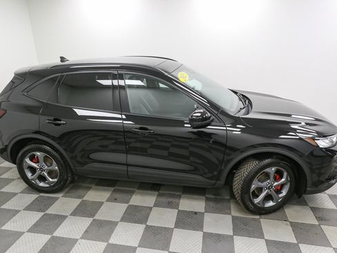 Used 2025 Ford Escape ST-Line Select w/ Tech Pack #1 image 5