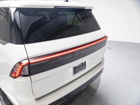 New 2026 Lincoln Navigator L Black Label AWD/4WD image 31