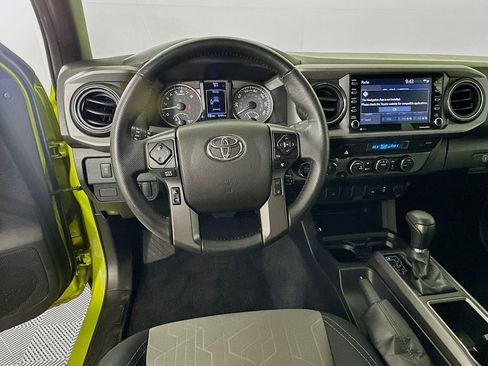 Certified 2023 Toyota Tacoma TRD Off-Road image 21