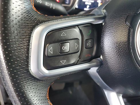 Certified 2021 Jeep Gladiator Mojave AWD/4WD image 24