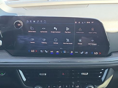 New 2026 Chevrolet Suburban Premier AWD/4WD image 18