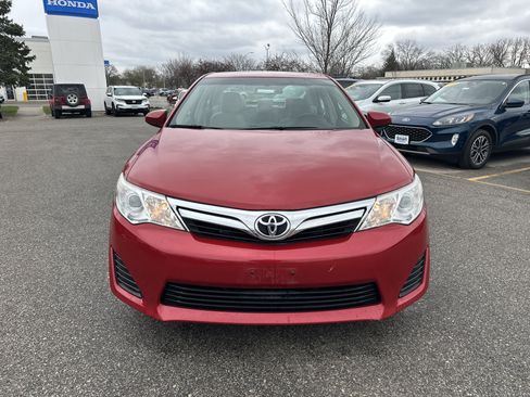 Used 2012 Toyota Camry LE image 8