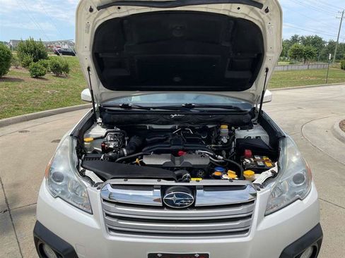 Used 2014 Subaru Outback 2.5i Premium AWD/4WD image 76