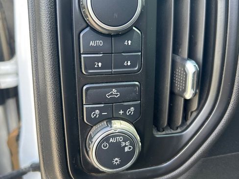 Used 2020 Chevrolet Silverado 2500 W/T w/ WT Convenience Package AWD/4WD image 15