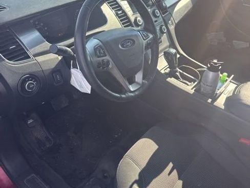 Used 2017 Ford Taurus SEL image 11