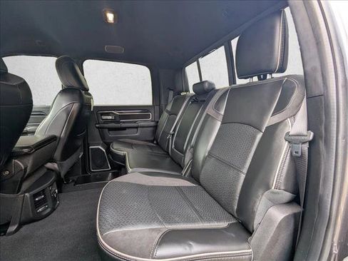 Used 2022 RAM 3500 Laramie w/ Night Edition image 12