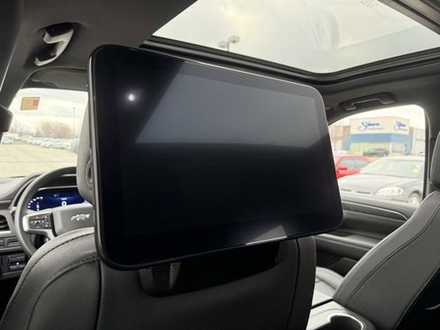 Used 2024 Chevrolet Tahoe Z71 w/ Luxury Package image 13