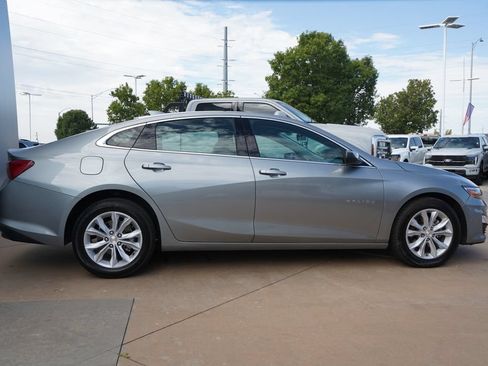 Used 2025 Chevrolet Malibu LT FWD image 10