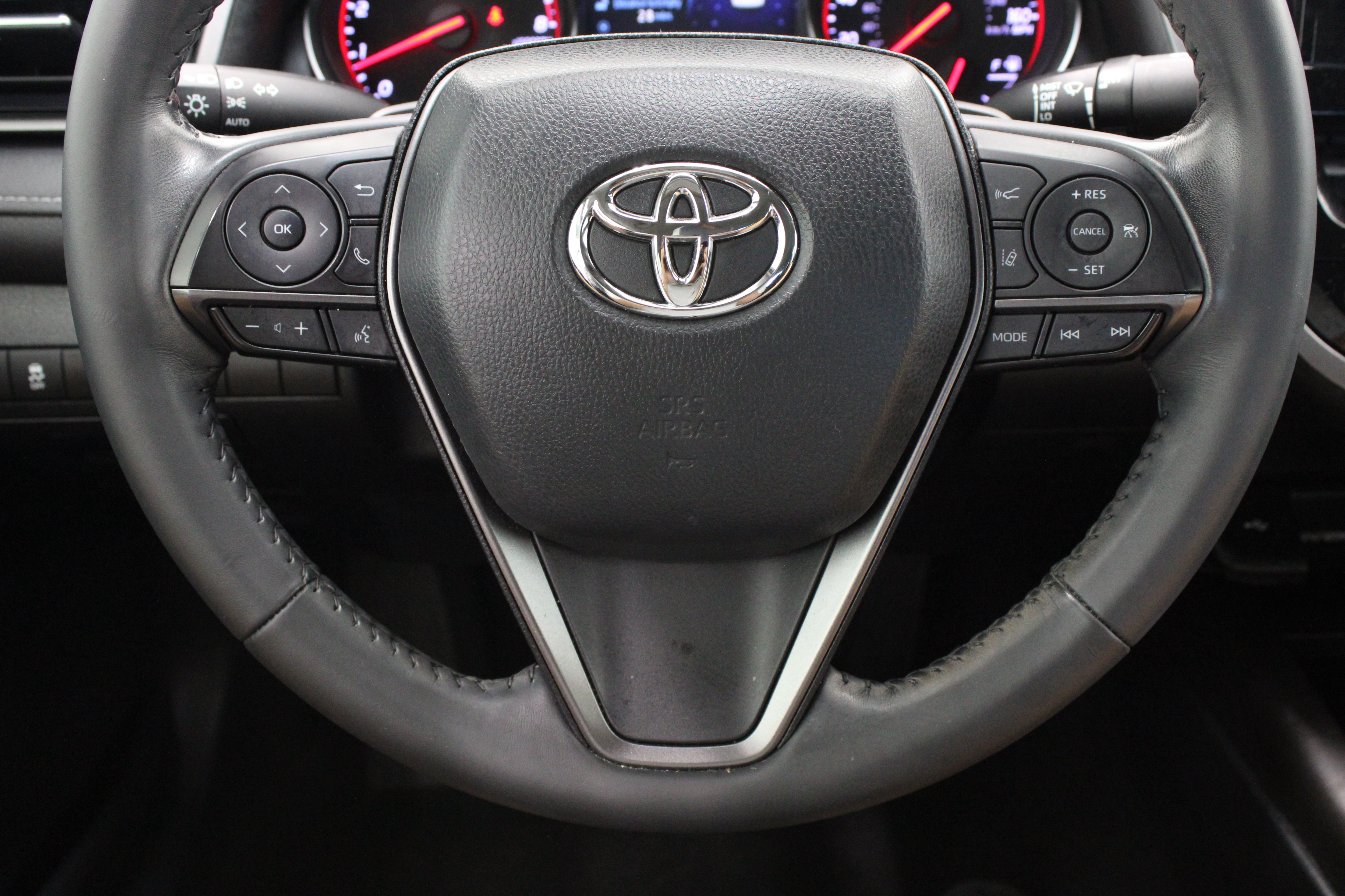 Used 2023 Toyota Camry XSE FWD image 25
