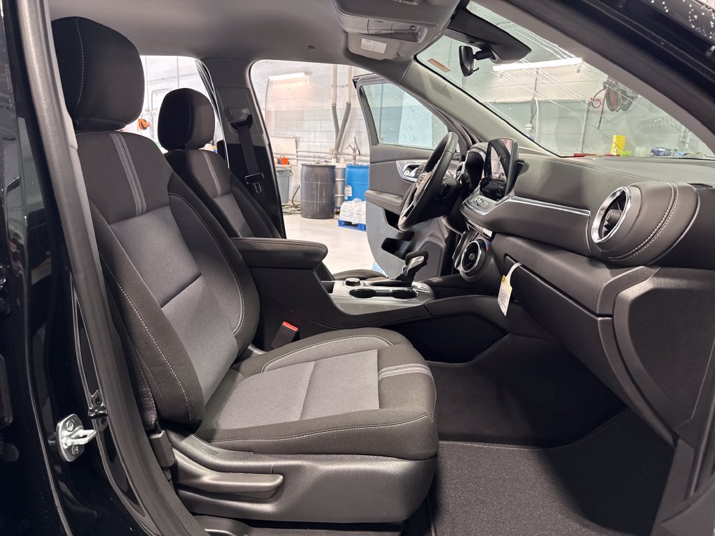 New 2026 Chevrolet Blazer LT FWD image 31