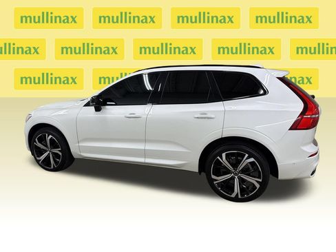 Used 2023 Volvo XC60 B6 Ultimate w/ Protection Package Premier AWD/4WD image 12