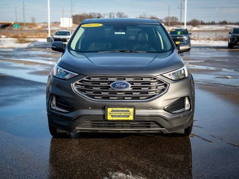 Used 2023 Ford Edge Titanium image 2