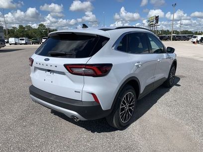 New 2026 Ford Escape SE w/ PHEV Premium Package