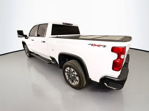 Used 2024 Chevrolet Silverado 2500 Custom w/ Custom Value Package image 6