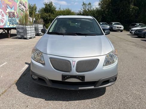 Used 2007 Pontiac Vibe w/ Sun And Sound Package FWD image 2