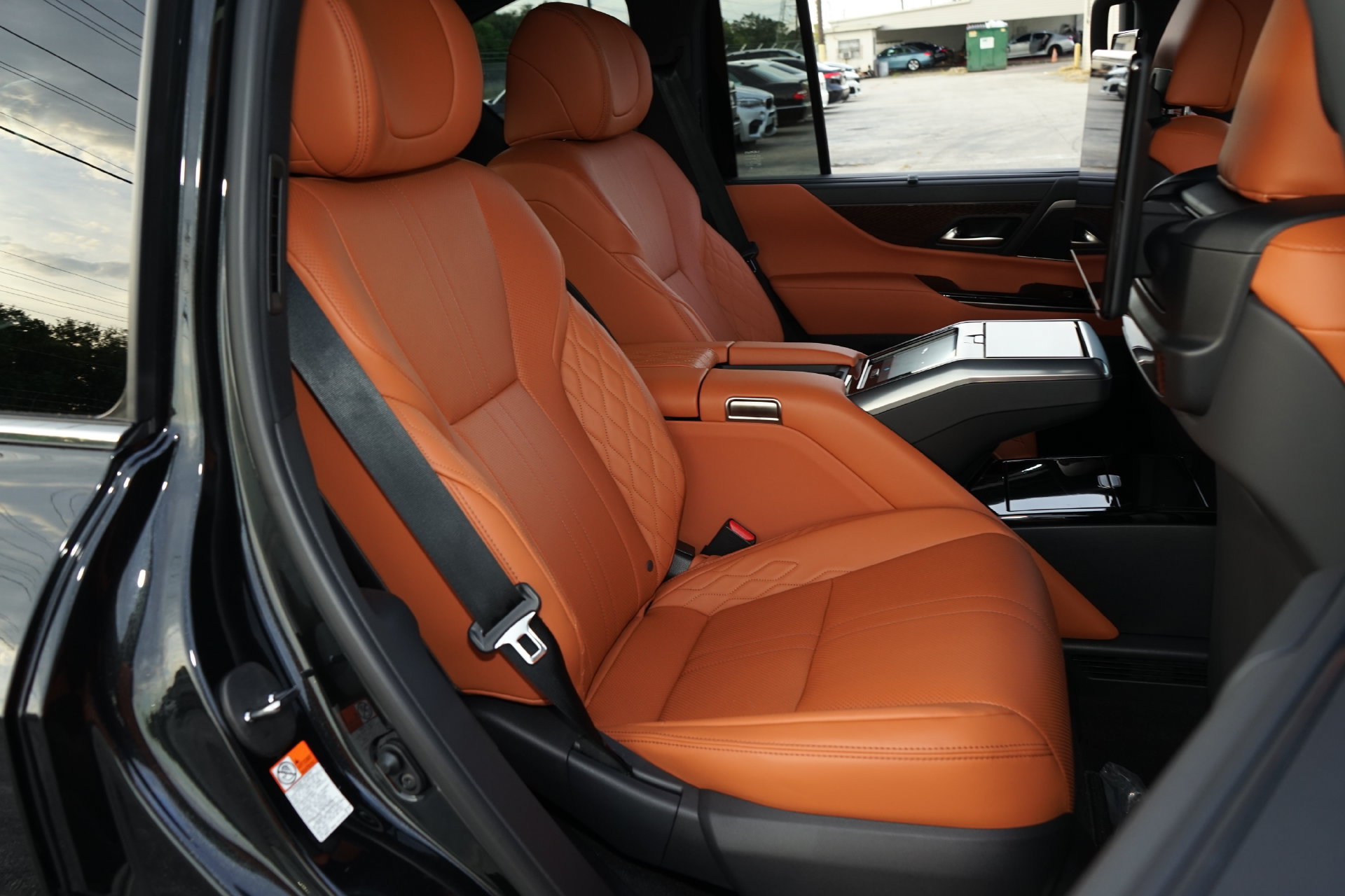 Used 2026 Lexus LX 700h Ultra Luxury AWD/4WD image 21
