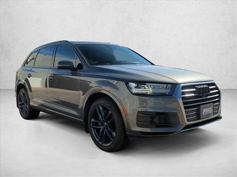 Used 2018 Audi Q7 3.0T Prestige w/ Prestige Package image 3